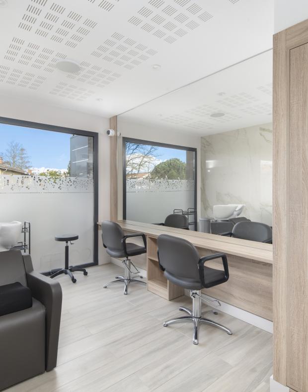 découvrez l'inauguration de la résidence senior serenly à saint-laurent-sur-saône, un lieu paisible et moderne dédié au bien-être des aînés.