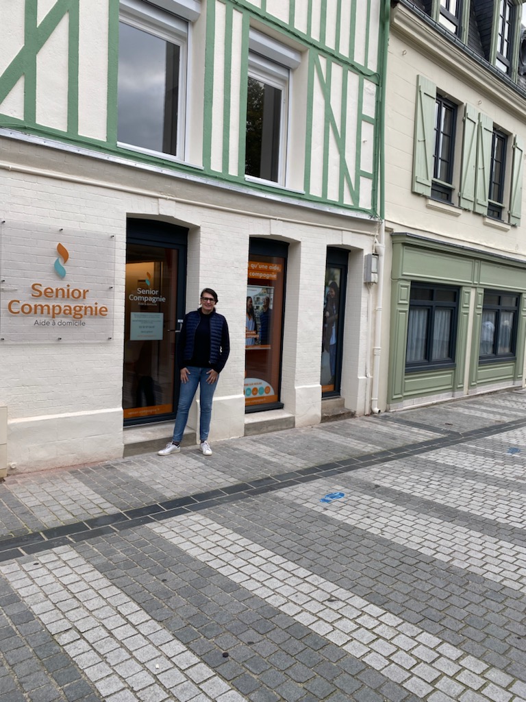 découvrez l'inauguration de la nouvelle résidence seniors à pont-audemer, un lieu chaleureux et sécurisé offrant confort et services adaptés aux besoins des personnes âgées.