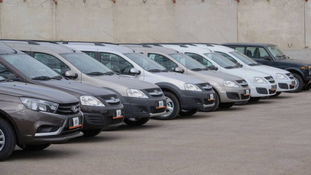 découvrez comment optimiser la gestion de votre flotte de véhicules pour réduire les coûts, améliorer la productivité et assurer un suivi efficace de vos ressources automobiles.