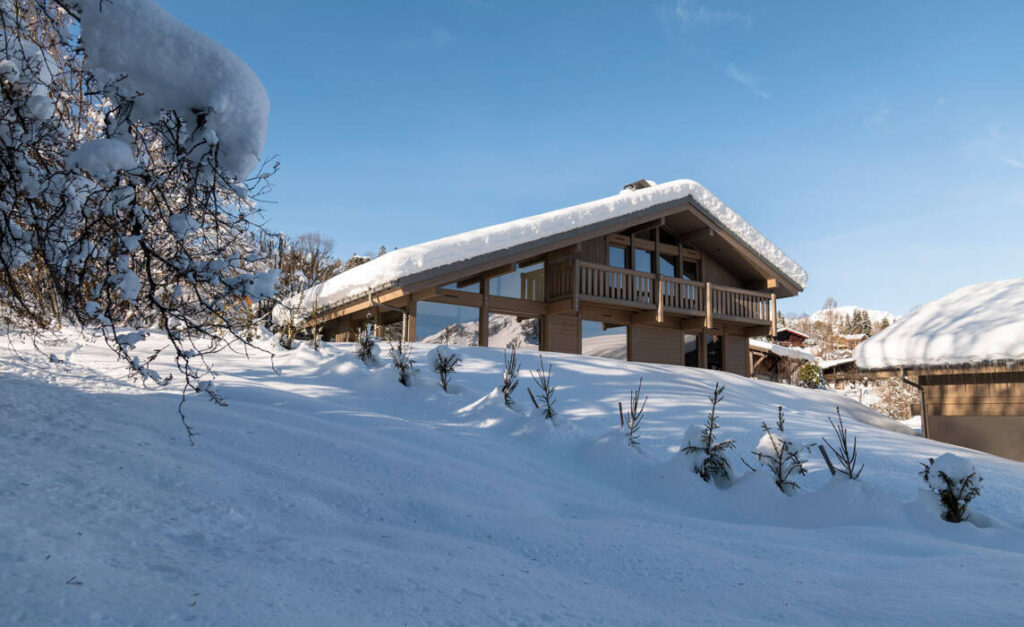 découvrez nos chalets innovants en montagne alliant confort moderne et design écologique pour une expérience unique au cœur des paysages alpins.