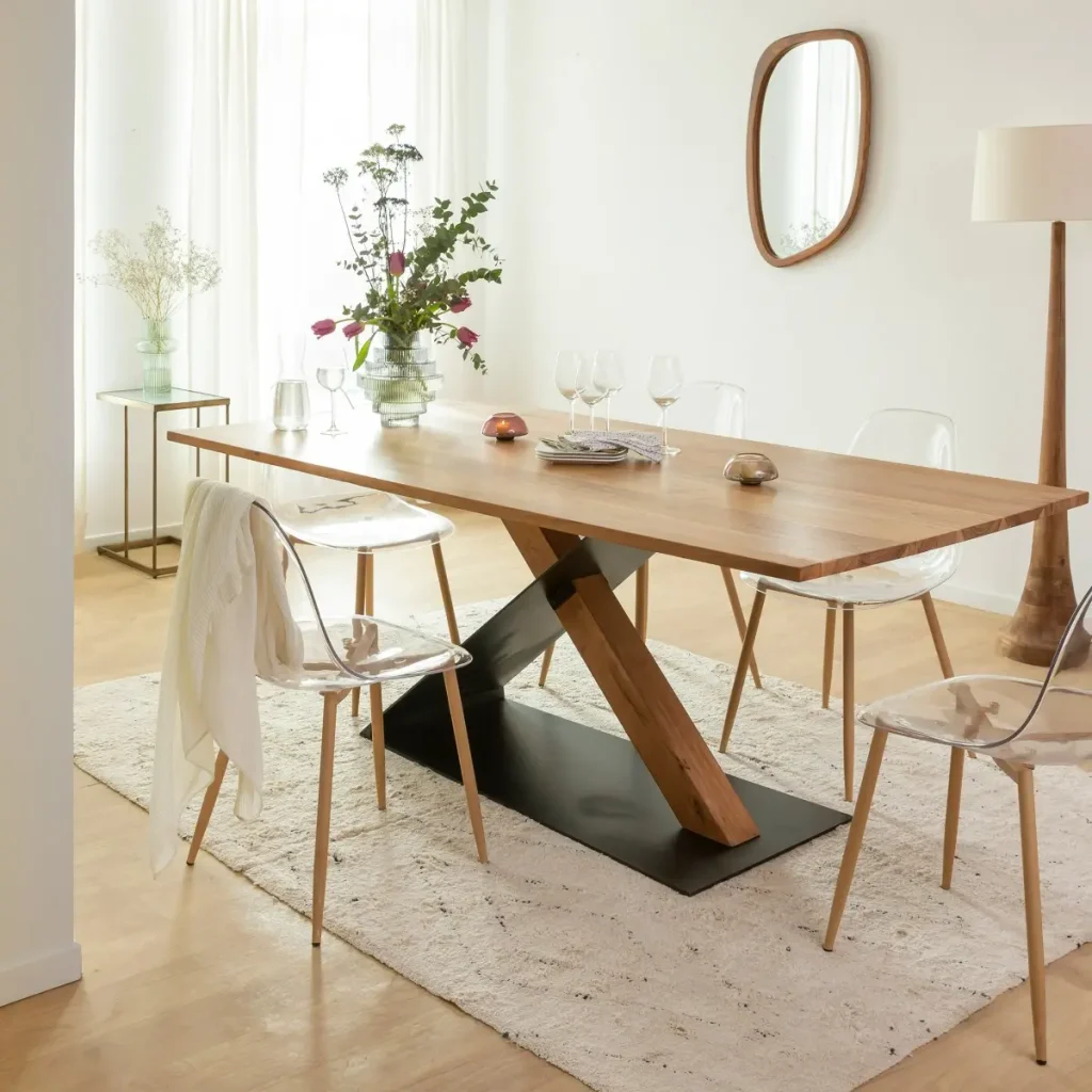 découvrez comment intégrer le métal froid avec style et harmonie dans un intérieur chaleureux pour un décor à la fois moderne et convivial.