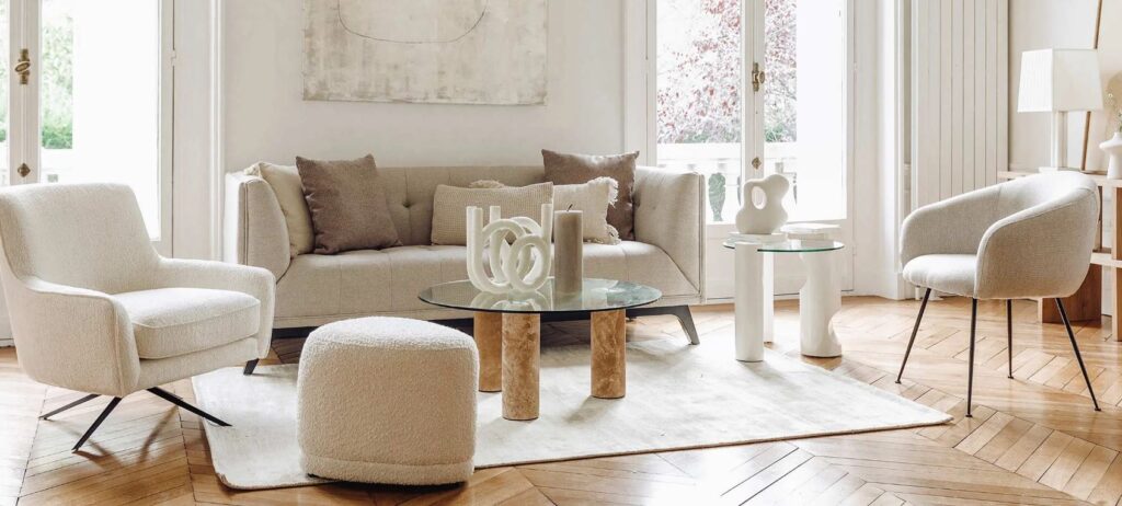 découvrez la couleur audacieuse qui révolutionne la décoration en remplaçant le blanc et le beige pour apporter modernité et caractère à vos espaces.