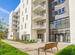 découvrez les problèmes préoccupants dans une résidence senior du rhône, où des sanitaires défaillants et des fuites suscitent l'inquiétude des résidents et de leurs familles.