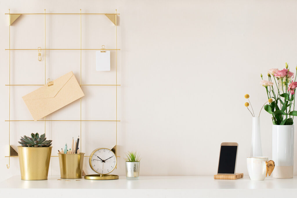 découvrez la déco maline avec lidl : des objets décoratifs stylés et tendance à moins de 15€ pour embellir votre intérieur sans vous ruiner.